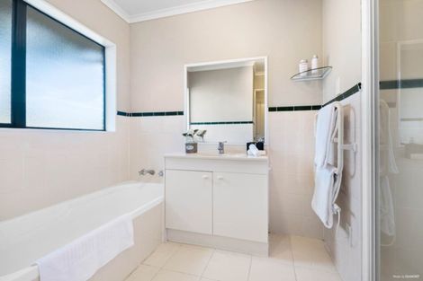 Photo of property in 26 Adelphi Place, Albany, Auckland, 0632
