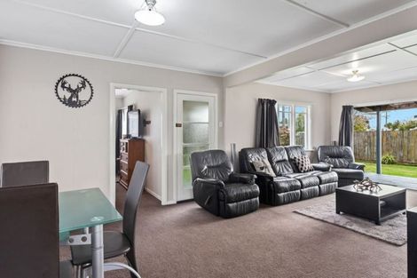 Photo of property in 90 Main Street, Edgecumbe, 3120