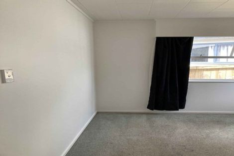 Photo of property in 111 Farquhar Road, Glendene, Auckland, 0602