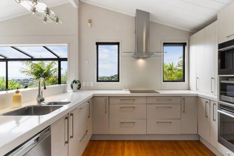 Photo of property in 5 Amante Crescent, Mairangi Bay, Auckland, 0630