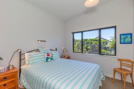 Photo of property in 8 Arataki Grove, Waitarere Beach, Levin, 5510