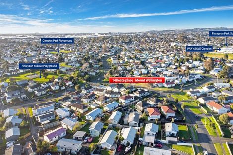 Photo of property in 2/28 Kennington Drive, Clendon Park, Auckland, 2103