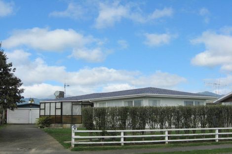 Photo of property in 23 Solway Street, Levin, 5510