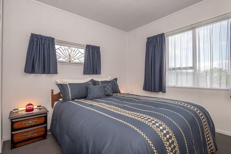 Photo of property in 97 Queen Street, Westport, 7825