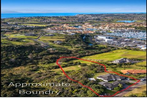 Photo of property in 51 Balboa Drive, Matakatia, Whangaparaoa, 0930