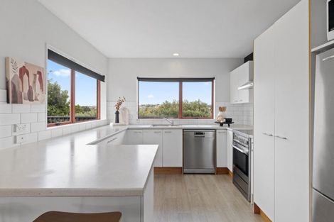 Photo of property in 61c Prospect Terrace, Pukekohe, 2120