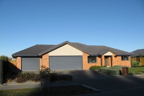 Photo of property in 20 Hemingway Place, Spencerville, Christchurch, 8083