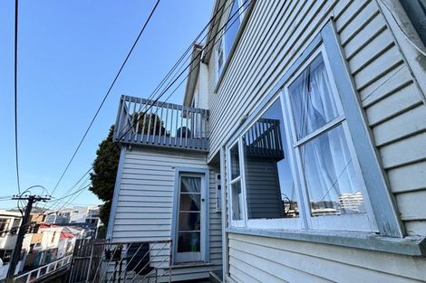 Photo of property in 6 Hanson Street, Mount Cook, Wellington, 6021