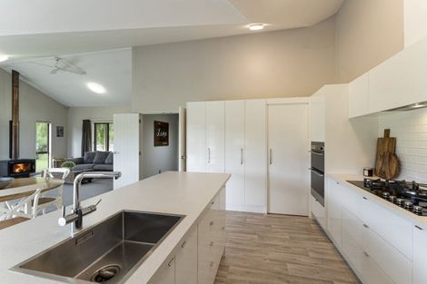 Photo of property in 94a Springvale Road, Clyde, Alexandra, 9391