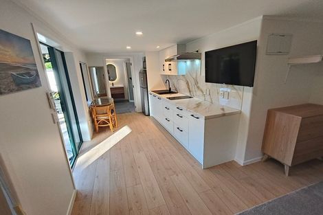 Photo of property in 8 Scoresby Street, Opua, 0200