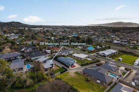 Photo of property in 35 Matenga Street, Waikanae, 5036