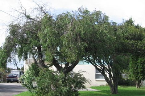 Photo of property in 4 Airdrie Road, Ranui, Auckland, 0612