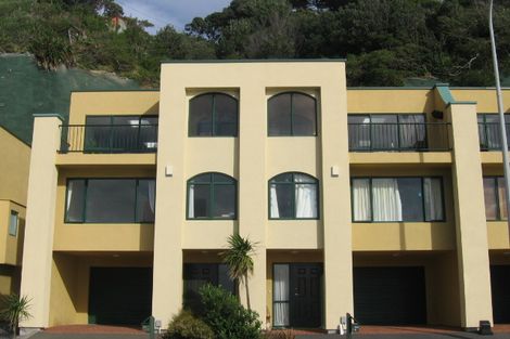 Photo of property in 10/148 Evans Bay Parade, Roseneath, Wellington, 6021