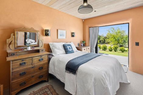 Photo of property in 33 Old Racecourse Road, Albert Town, Wanaka, 9305