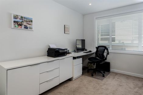 Photo of property in 4a Rothesay Bay Road, Rothesay Bay, Auckland, 0630