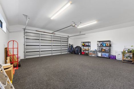 Photo of property in 5 Augusta Grove, Waiwhakaiho, New Plymouth, 4312