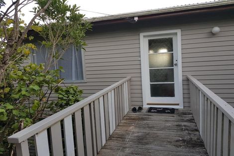 Photo of property in 9 Kau Kau Way, Ngaio, Wellington, 6035