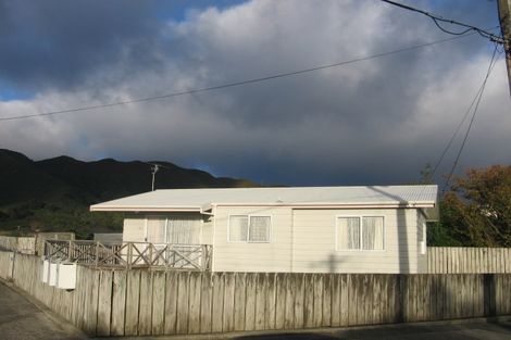 Photo of property in 55 Leighton Avenue, Waiwhetu, Lower Hutt, 5010