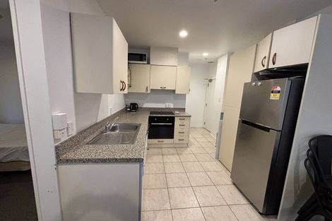 Photo of property in Terrace Tower Apartments, 5b/126 The Terrace, Wellington Central, Wellington, 6011