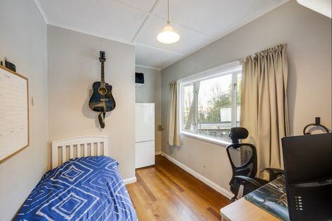 Photo of property in 28 Havelock Road, Hospital Hill, Napier, 4110