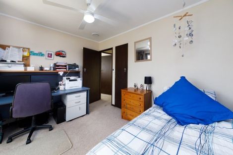 Photo of property in 110 Apollo Parade, Milson, Palmerston North, 4414