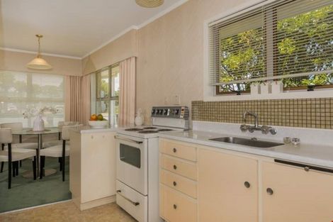 Photo of property in 1/48 Taharoto Road, Takapuna, Auckland, 0622