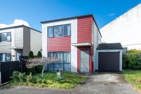 Photo of property in 11 Rakich Place, Henderson, Auckland, 0612