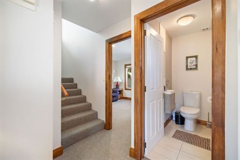 Photo of property in 25b Vancouver Drive, Queenstown, 9300