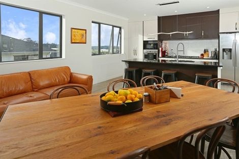 Photo of property in 10 Blewitt Court, Swanson, Auckland, 0614