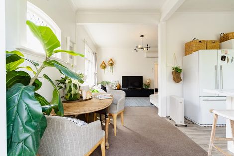 Photo of property in 33 Beach Street, Saint Clair, Dunedin, 9012