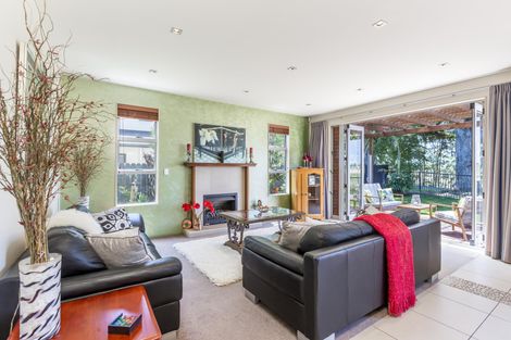 Photo of property in 20a Glenross Drive, Wattle Downs, Auckland, 2103
