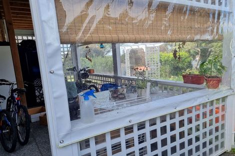 Photo of property in 43 Triangle Road, Massey, Auckland, 0614