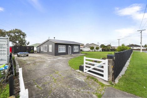 Photo of property in 32 Flower Street, Bulls, 4818