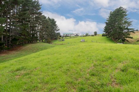 Photo of property in 182 Amreins Road, Taupaki, Henderson, 0782