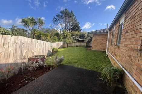 Photo of property in 55 Sabulite Road, Kelston, Auckland, 0602