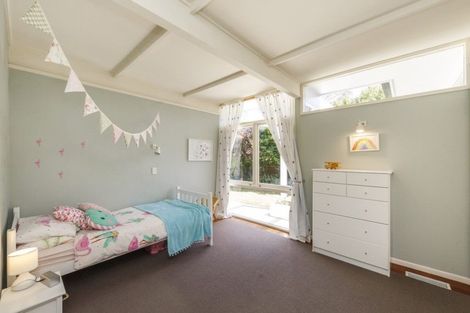 Photo of property in 23 Surrey Crescent, Hokowhitu, Palmerston North, 4410
