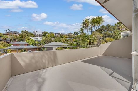 Photo of property in 23a Penguin Drive, Murrays Bay, Auckland, 0630