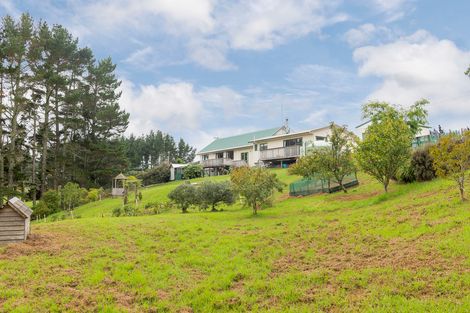 Photo of property in 182 Amreins Road, Taupaki, Henderson, 0782