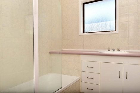 Photo of property in 2/222 Hillside Road, Papatoetoe, Auckland, 2025