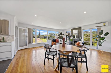 Photo of property in 2 Glengarry Road, Glen Eden, Auckland, 0602