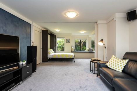 Photo of property in 2 Copperfield Terrace, Mellons Bay, Auckland, 2014