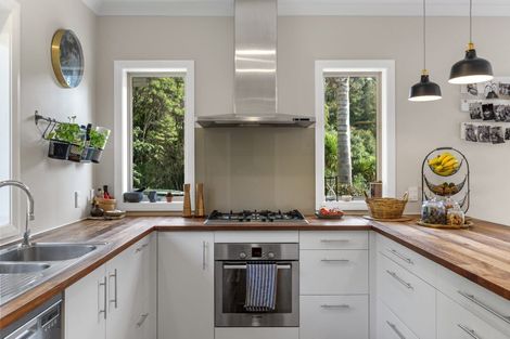 Photo of property in 26b Awhiorangi Promenade, Swanson, Auckland, 0816