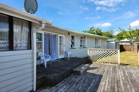 Photo of property in 40 Oregon Drive, Maoribank, Upper Hutt, 5018