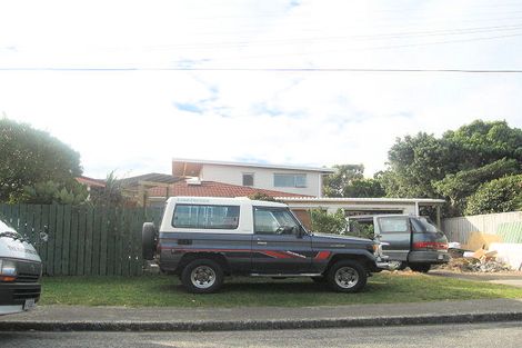 Photo of property in 3 Te Miti Street, Paekakariki, 5034