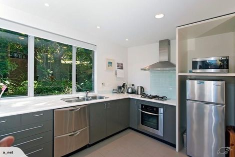 Photo of property in 94b Onslow Road, Khandallah, Wellington, 6035