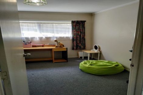 Photo of property in 1/83 Mcleod Road, Te Atatu South, Auckland, 0610