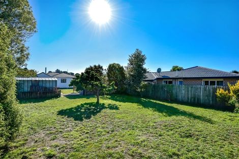 Photo of property in 266 Wainoni Road, Avondale, Christchurch, 8061