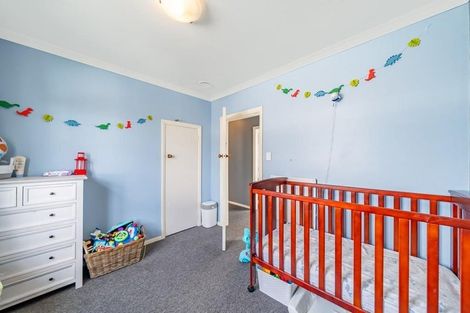 Photo of property in 32 Murray Street, Wallaceville, Upper Hutt, 5018