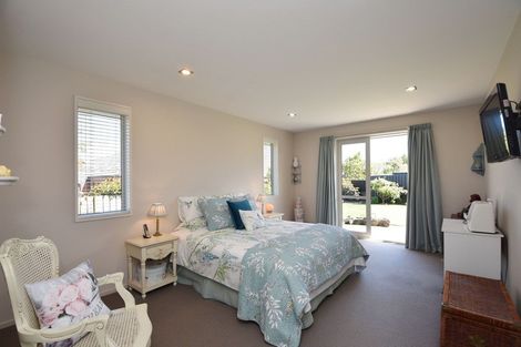 Photo of property in 86 Hoffman Court, Waikiwi, Invercargill, 9810