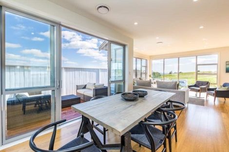 Photo of property in 3 Tuangi Street, Long Bay, Auckland, 0630